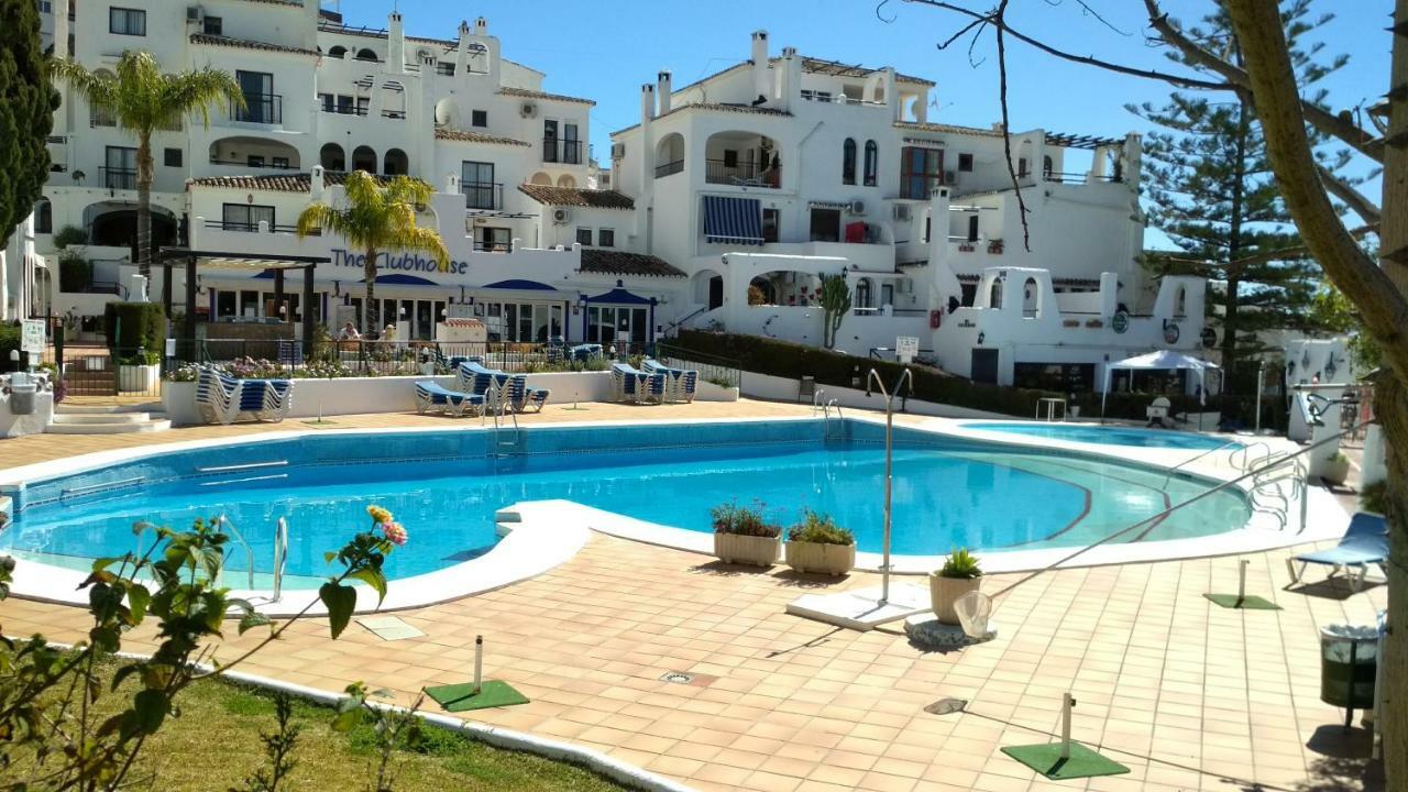 Appartamento Pueblo Blanco Benalmádena Esterno foto